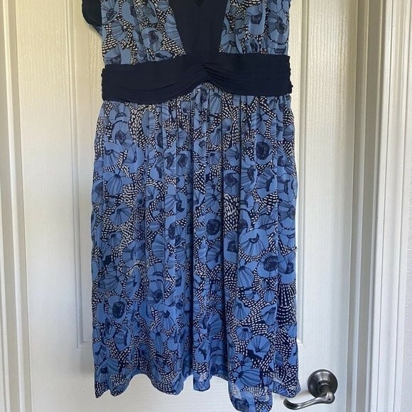 H&M Fit & Flare Dress, Blue Floral Print, Size 10 - Picture 2 of 10